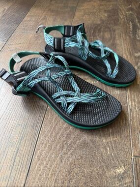 Chaco girl’s Outdoor Sport Sandals - Teal/Black Strappy Comfort